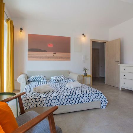 Apartment Garden Breeze เซรส ภายนอก รูปภาพ