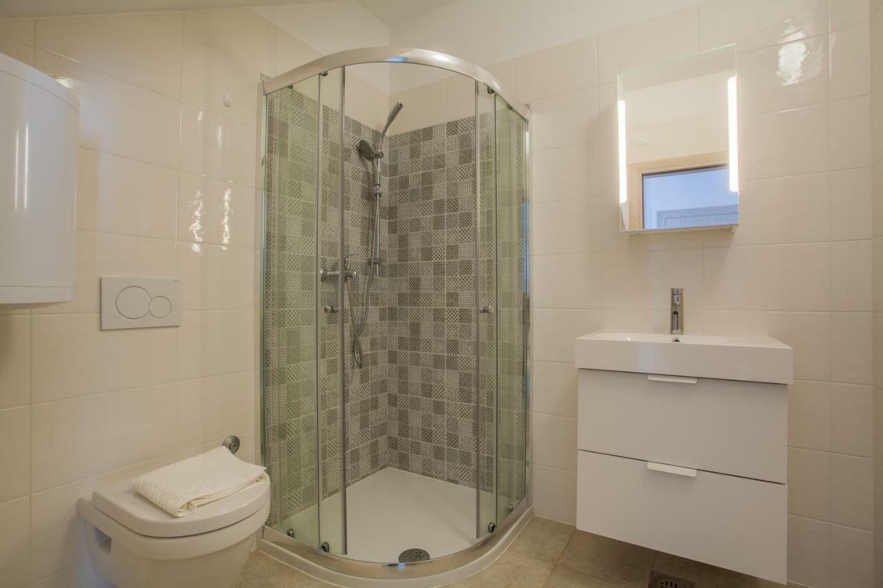 Apartment Garden Breeze เซรส ภายนอก รูปภาพ